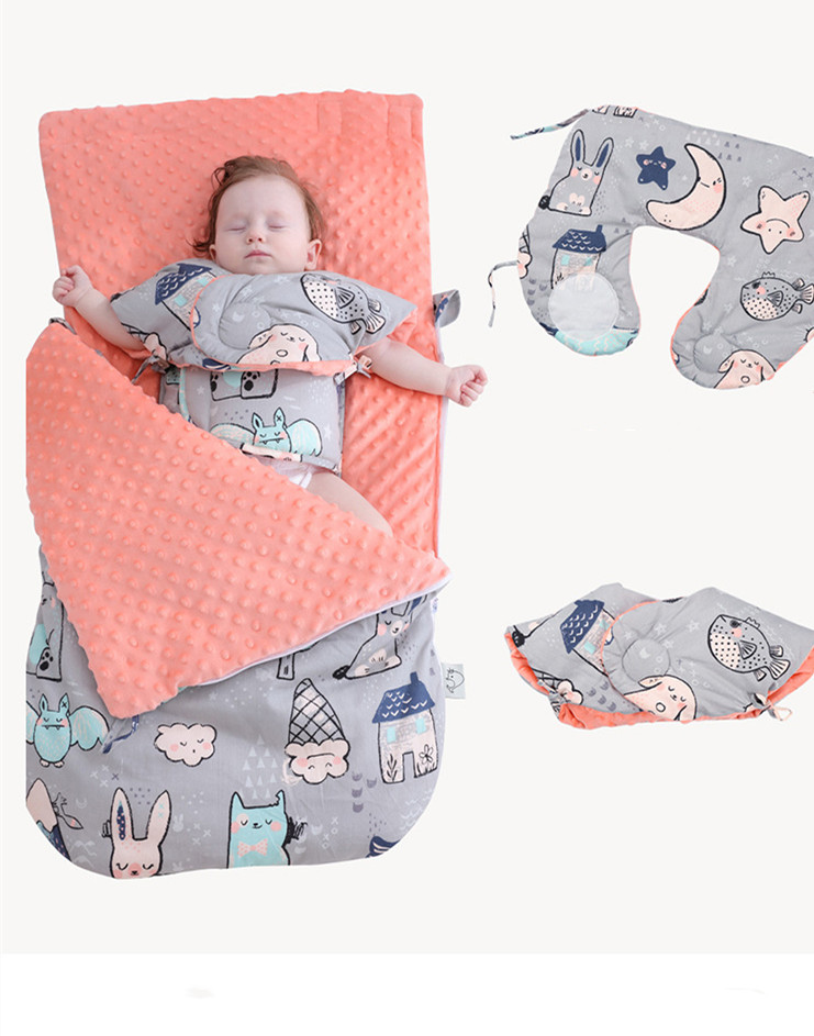 Baby Schlafsack mit Kapuze – Minky Decke für Neugeborene