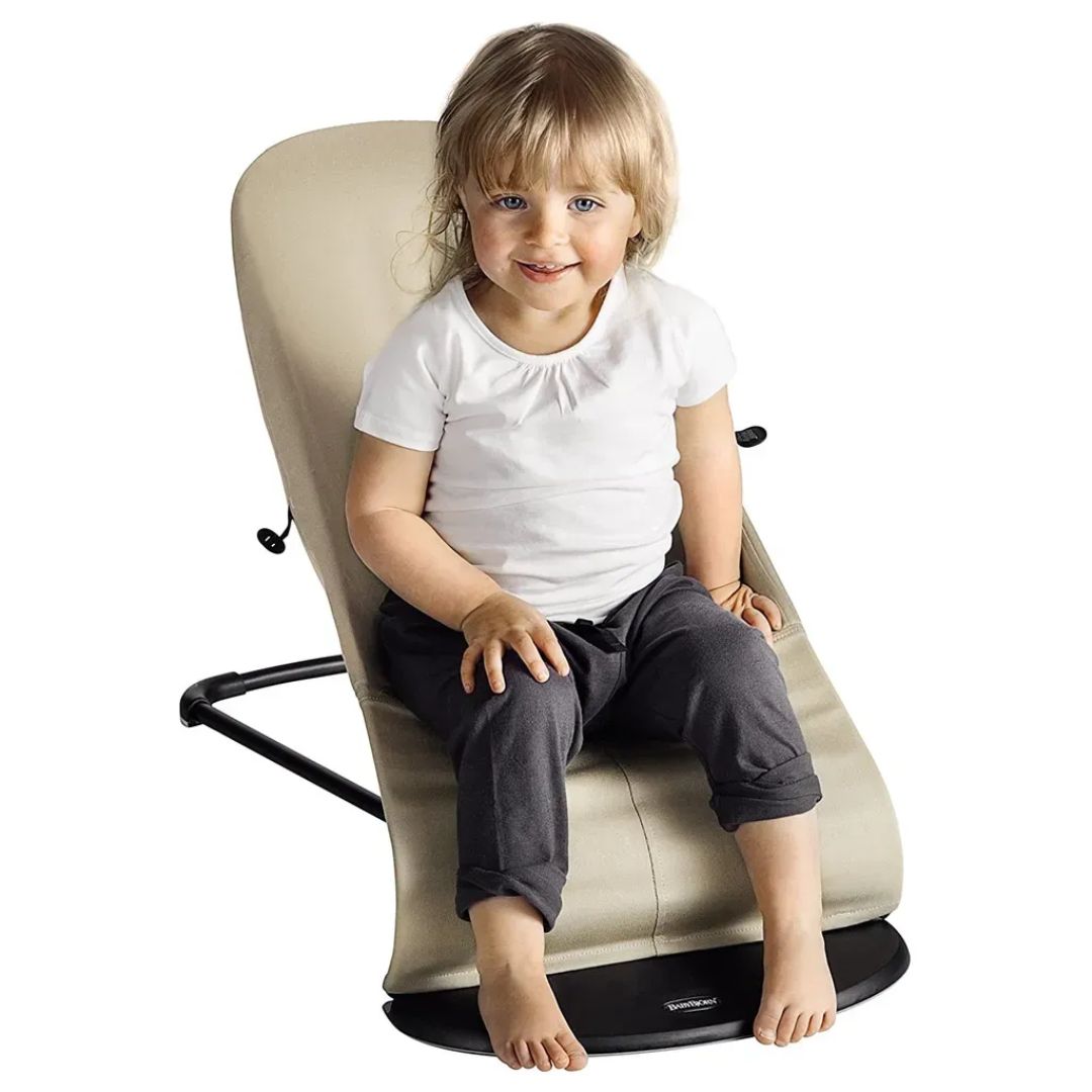 Babywippe mit ergonomischem Sitz – Leichte Schaukelwippe für Neugeborene