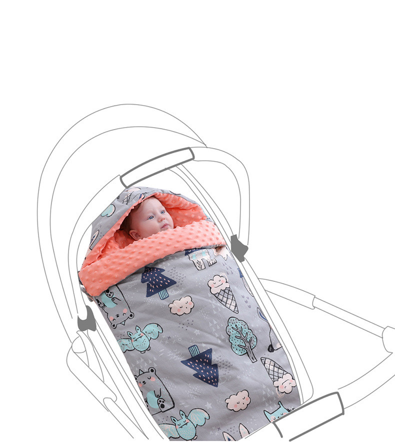 Baby Schlafsack mit Kapuze – Minky Decke für Neugeborene