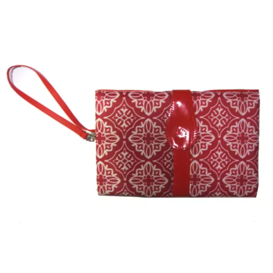 Faltbare Wickelunterlage für unterwegs mit Feuchttuchtasche