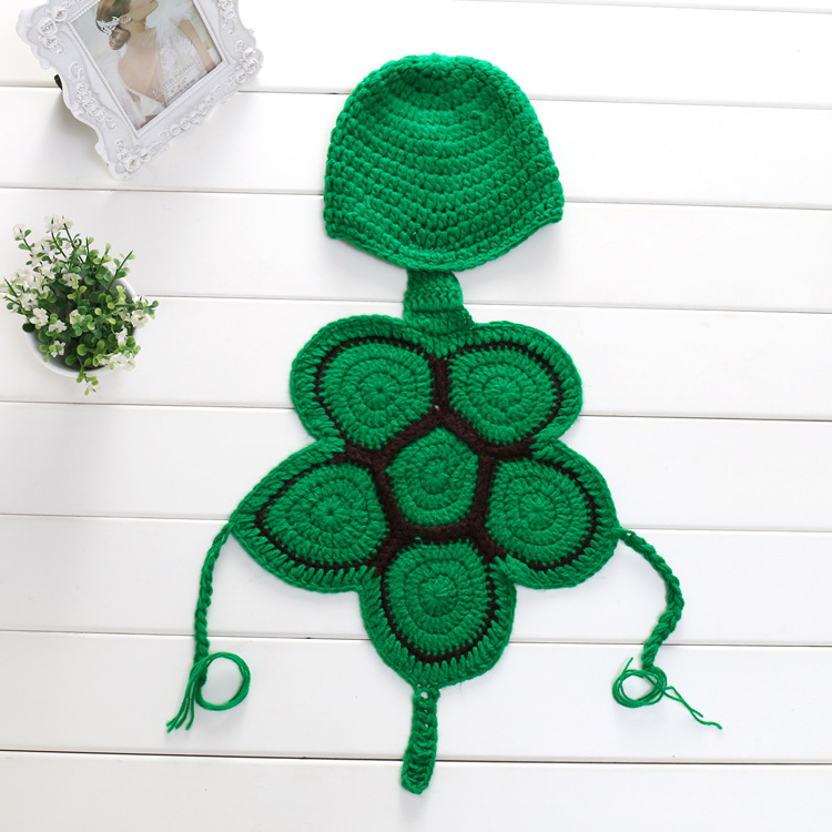 Gehäkeltes Schildkröten Kostüm für Neugeborene – Baby Foto Outfit
