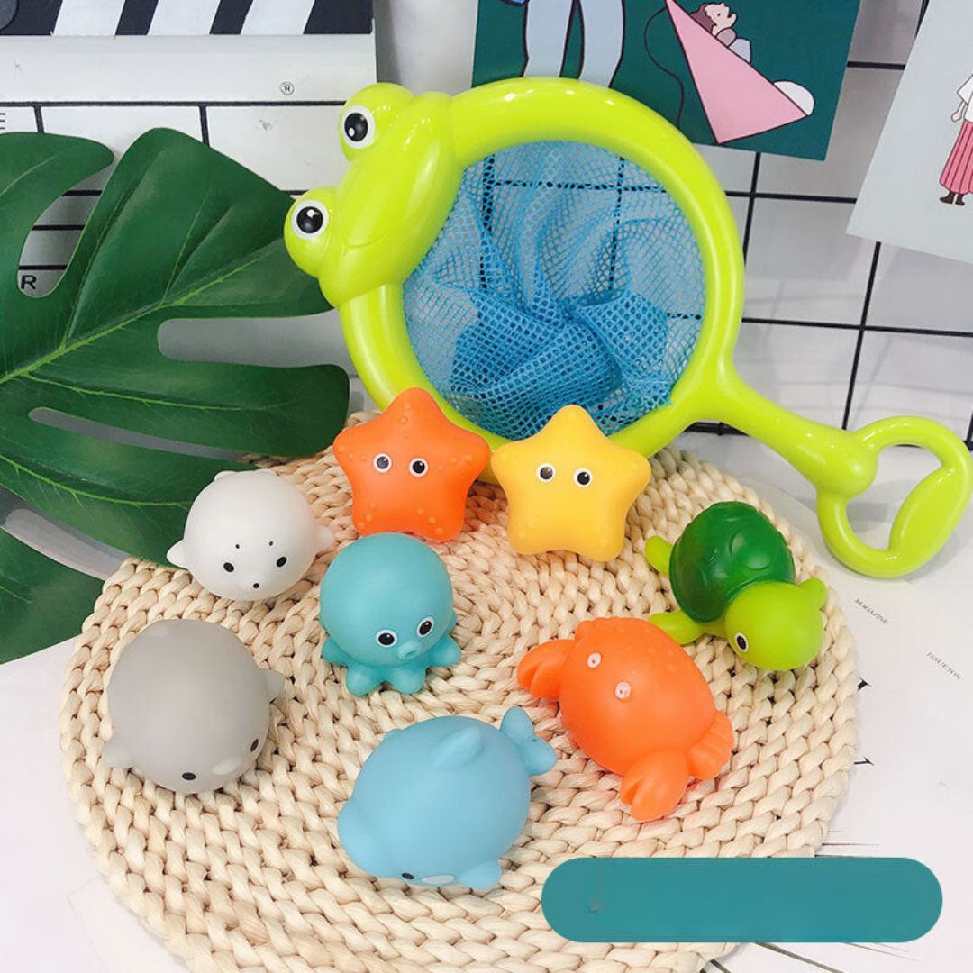 Leuchtends Badespielzeug mit Kescher