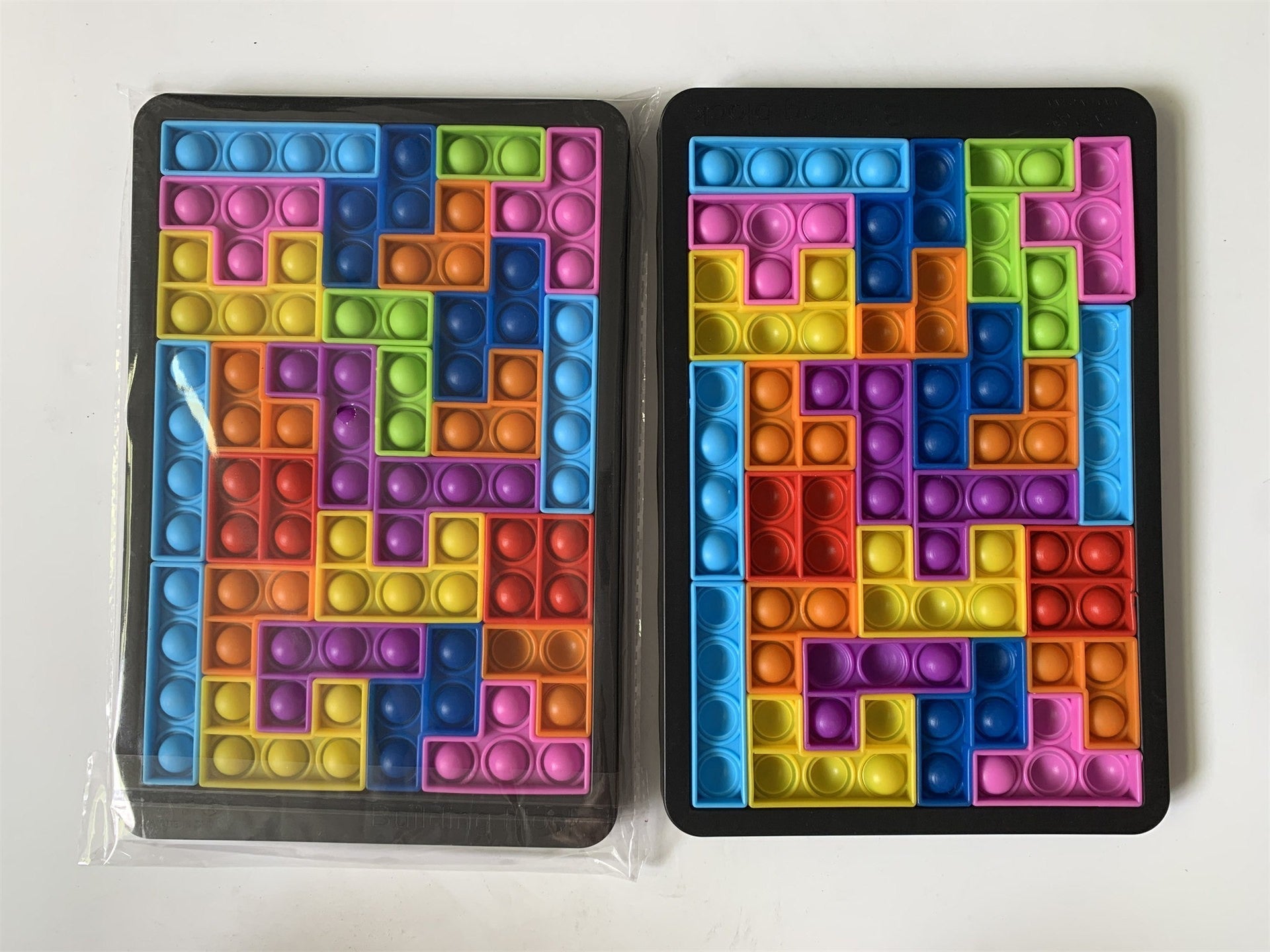 Farbenfrohes Tetris Kinderspiel