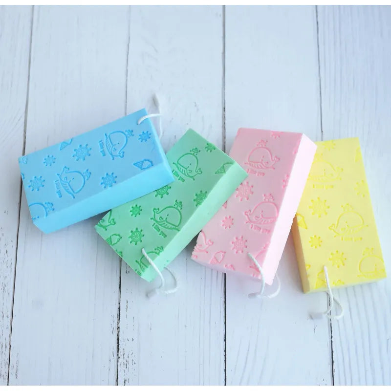 Baby Badeschwamm aus Schaum – Weicher Schwamm für Babys