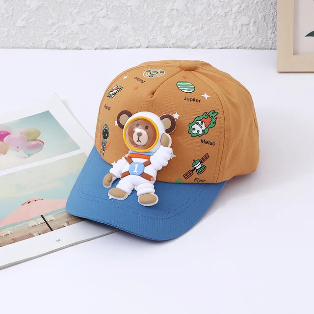 Sonnenlächeln – Kinder Baseballkappe mit Bärchen und Planetenmotiven