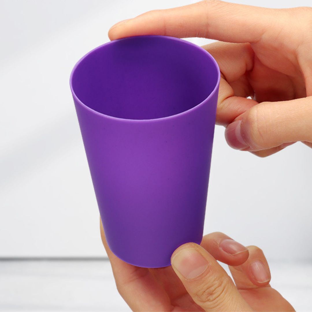 Montessori Becherstappel Spiel