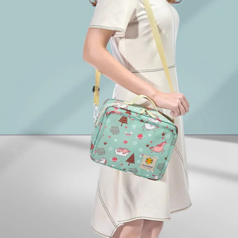 Windeltasche für unterwegs – Organizer für Windeln & Feuchttücher