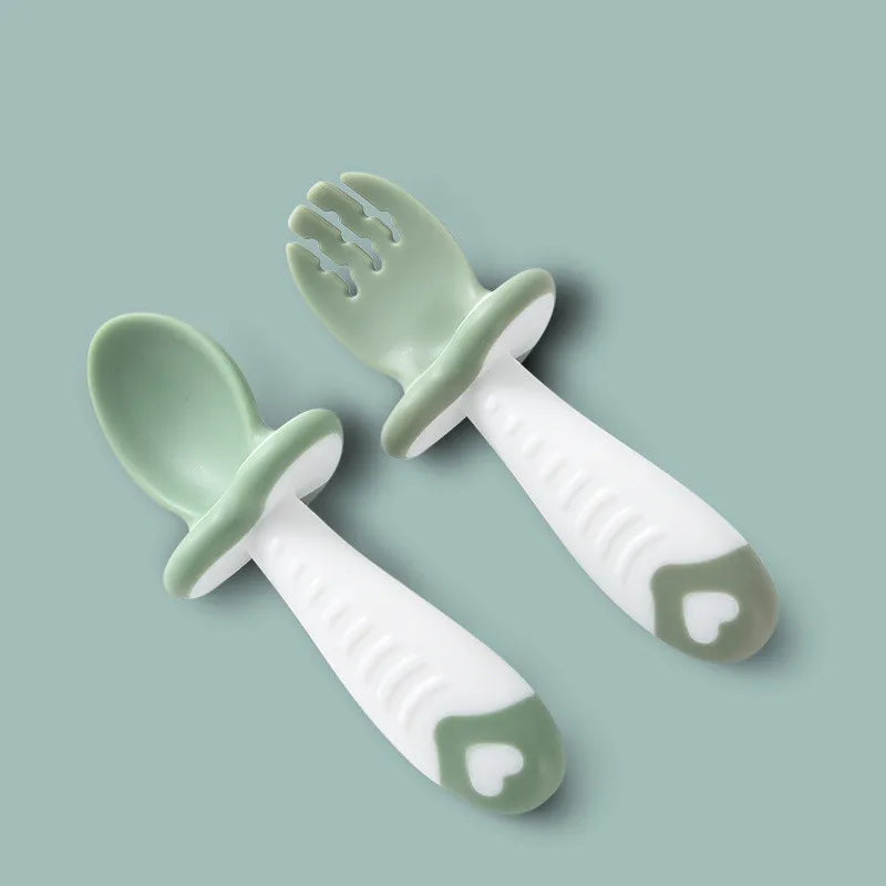 Baby Besteck Set – Ergonomischer Löffel und Gabel aus Silikon für Kleinkinder