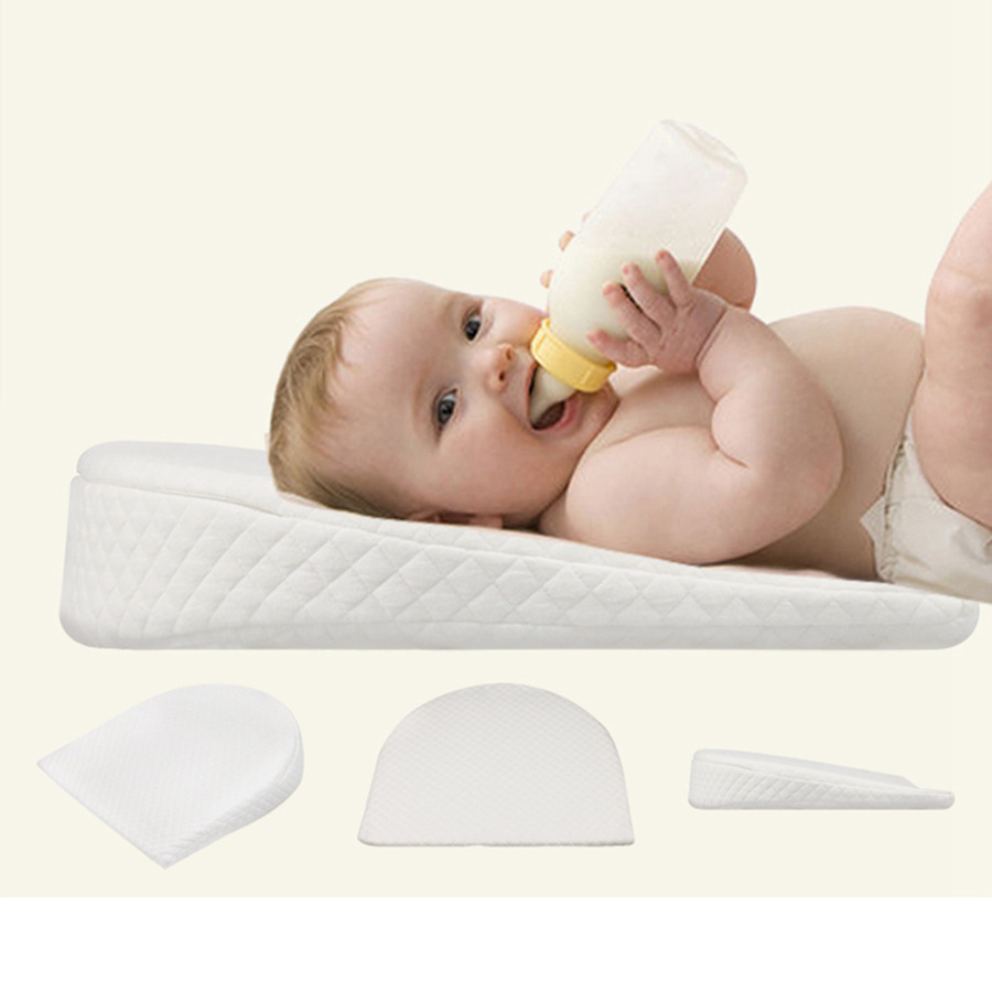 Baby Keilkissen – Ergonomisches Stützkissen für Babys