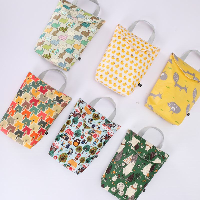 Wasserdichte Windeltasche mit Griff – Wiederverwendbare Wetbag für unterwegs