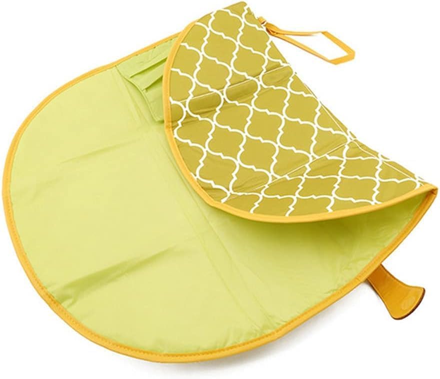 Faltbare Wickelunterlage für unterwegs mit Feuchttuchtasche