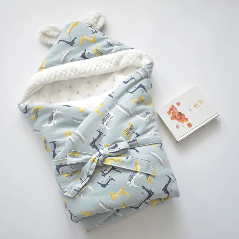 Baby Einschlagdecke mit Kapuze – Kuschelige Decke mit Ohren & Fleece