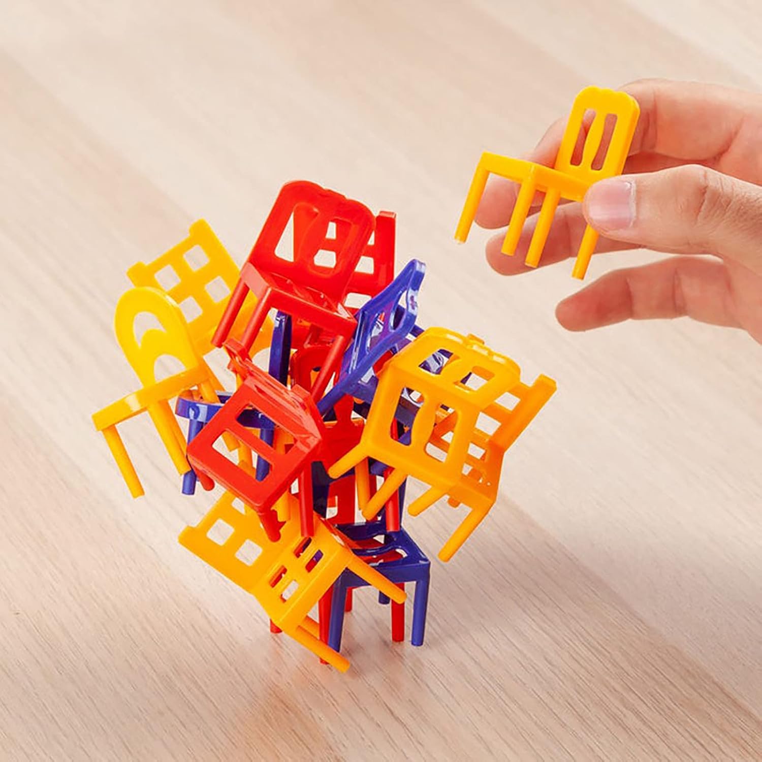 Montessori Stuhl-Stapel-Spiel