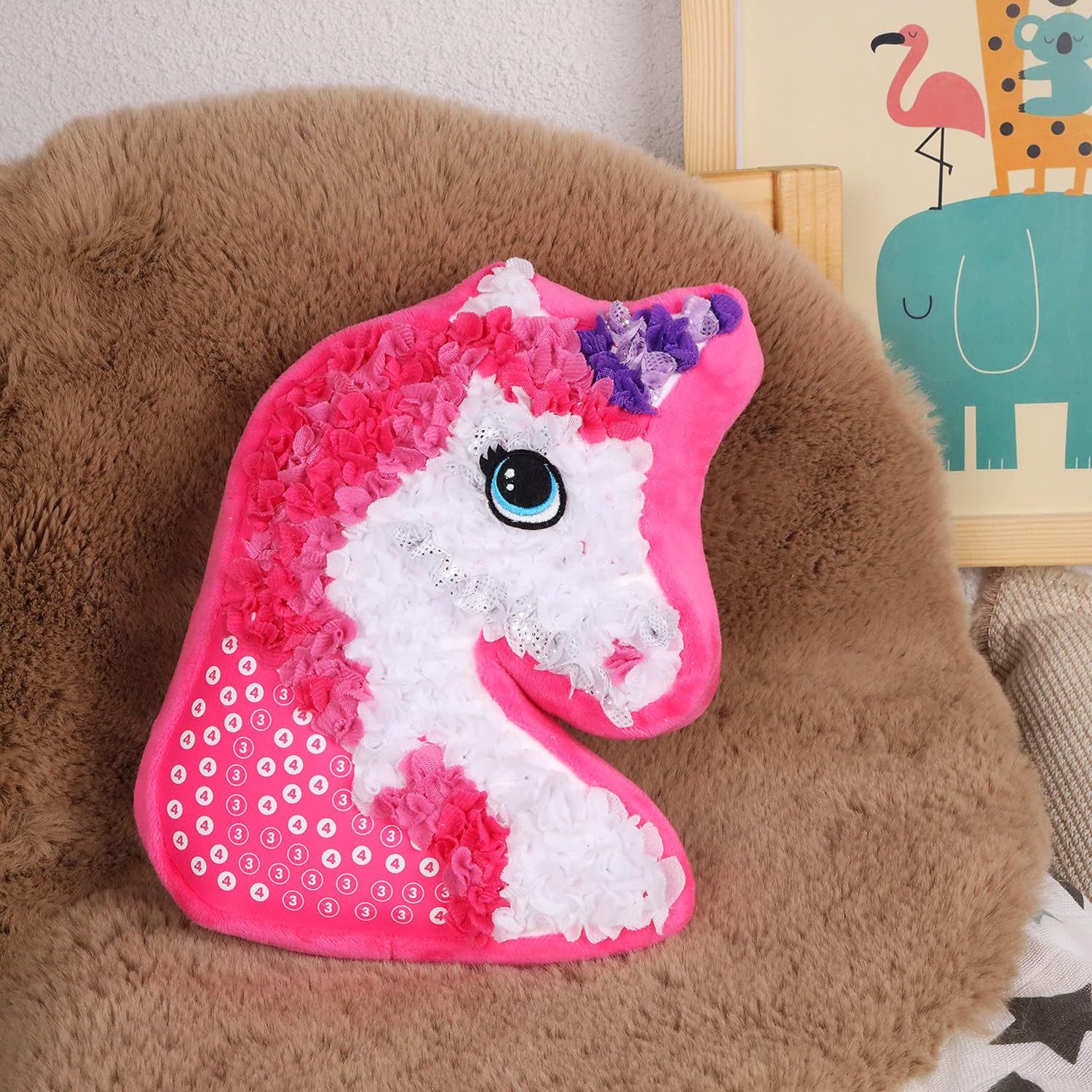 Kuschelweiches Einhorn-Kissen mit Plüscheffekt
