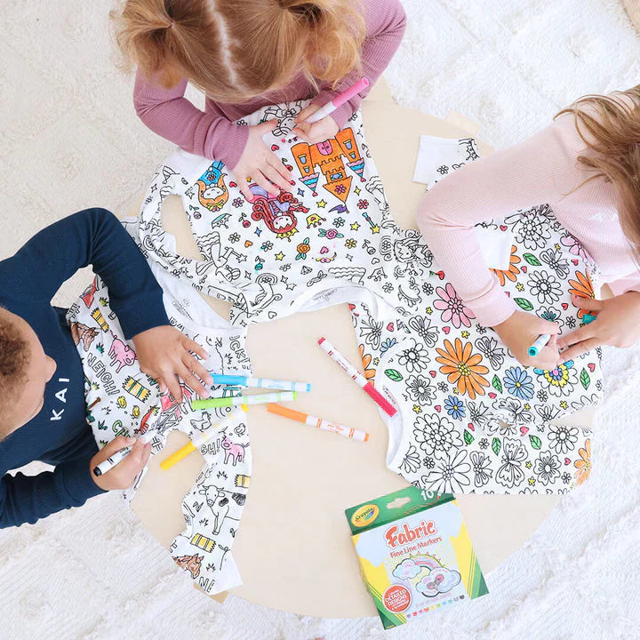 Kreativer Kinder Pyjama zum selber ausmalen