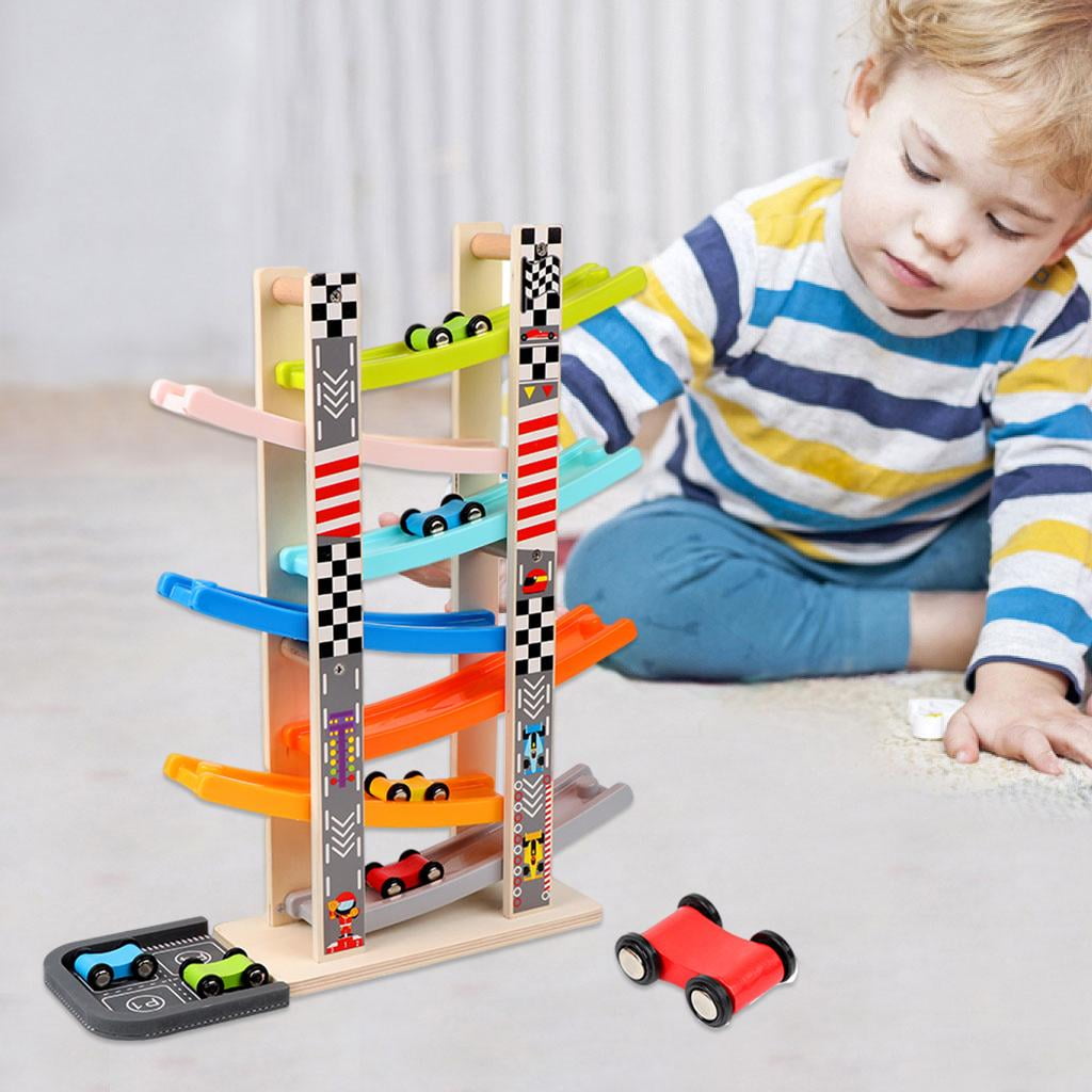 Klassischer Rennspaß - Auto-Rampen-Rennbahn