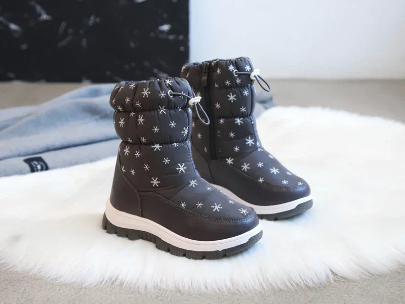 Warm und wasserdicht – Rutschfeste Schneestiefel für Mädchen & Damen