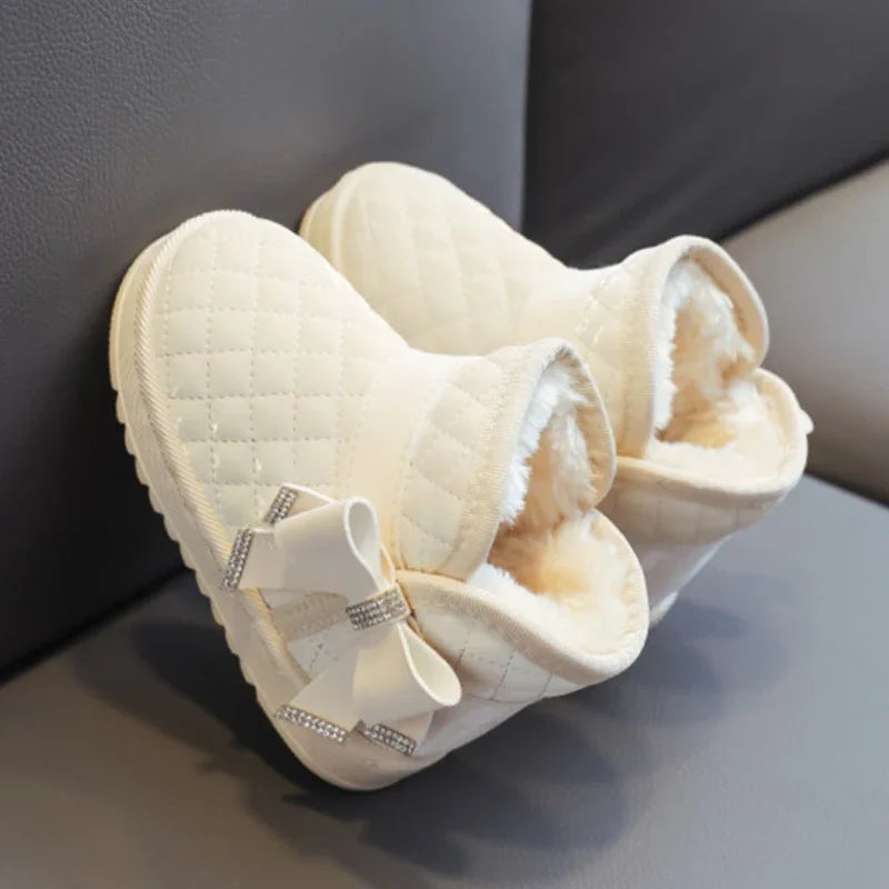 Warm & Rutschfest – Mädchen Schneestiefel