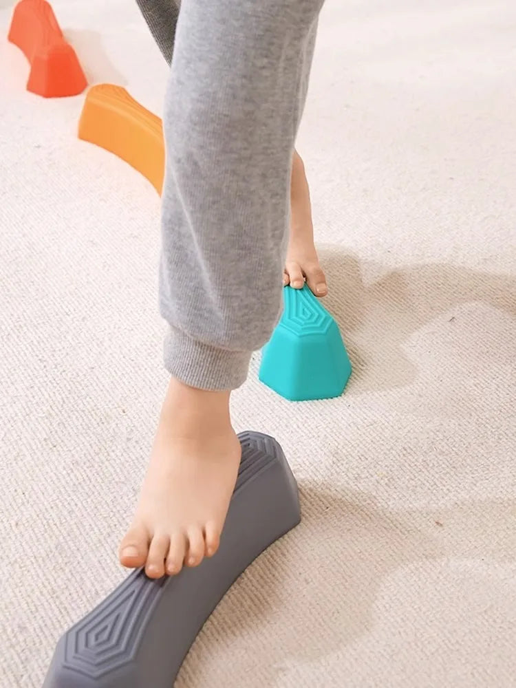 Farbenfrohe Balancierblöcke