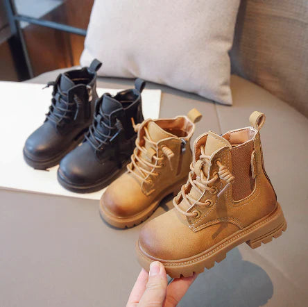 Stylische Kinder-Schnürstiefel – Robuste Herbst- und Winterstiefel mit Profilsohle
