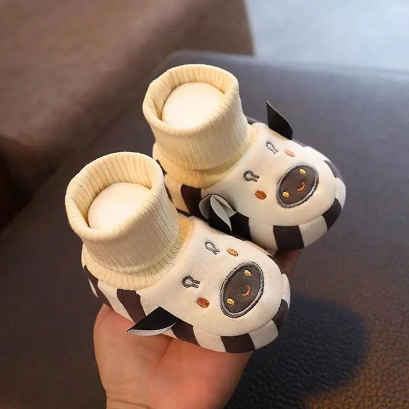 Rutschfeste Sohlen – Warme Kleinkind-Hausschuhe mit süßem Tierdesign