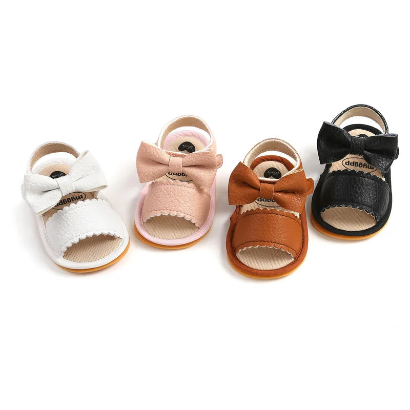 Soft Fit – Kinder Sandalen mit Schleifen in Weiß, Rosa und Schwarz