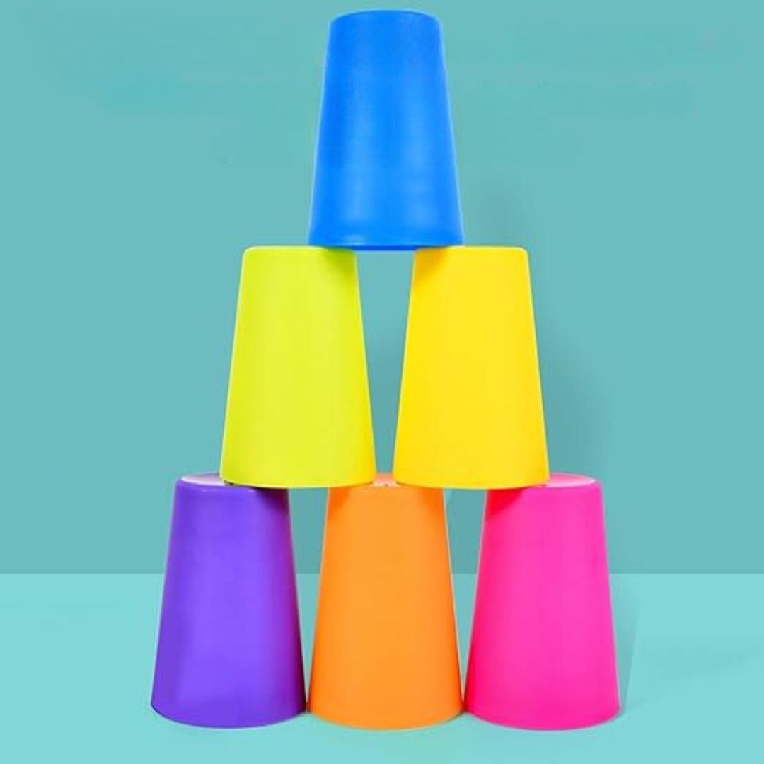 Montessori Becherstappel Spiel